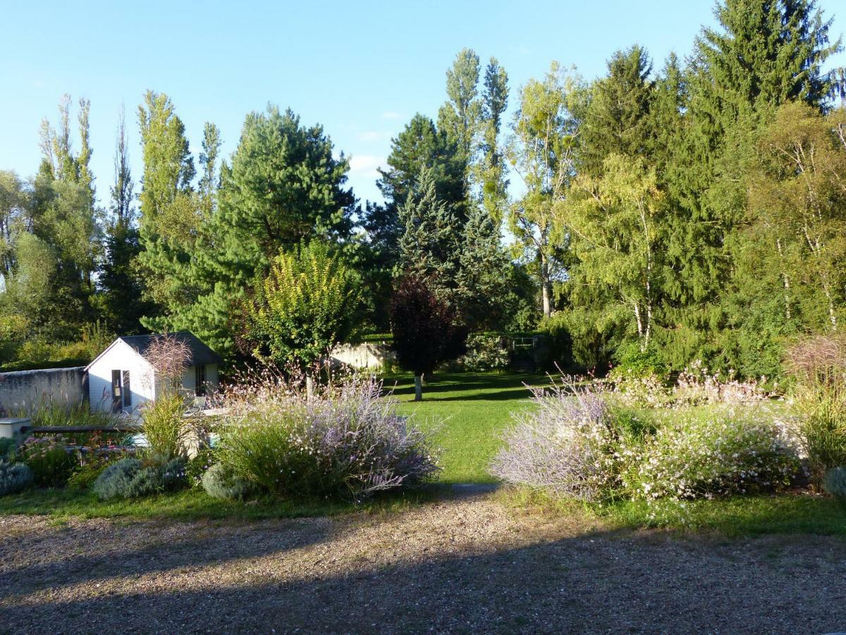 Manoir De La Vigneraie Bed & Breakfast Athee-sur-Cher Exterior photo